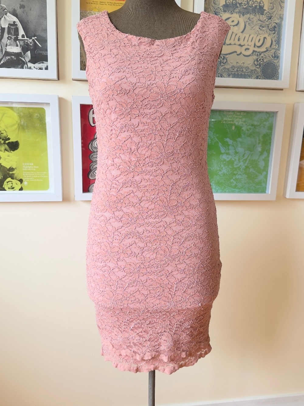 Dusty Rose Pink Floral Lace Bodycon Midi Dress | Sleeveless Scoop Neck + V-Back